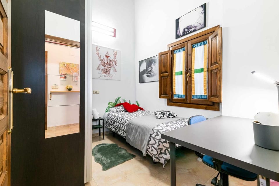 Bed, Photo of the whole room, Bedroom, wardrobe