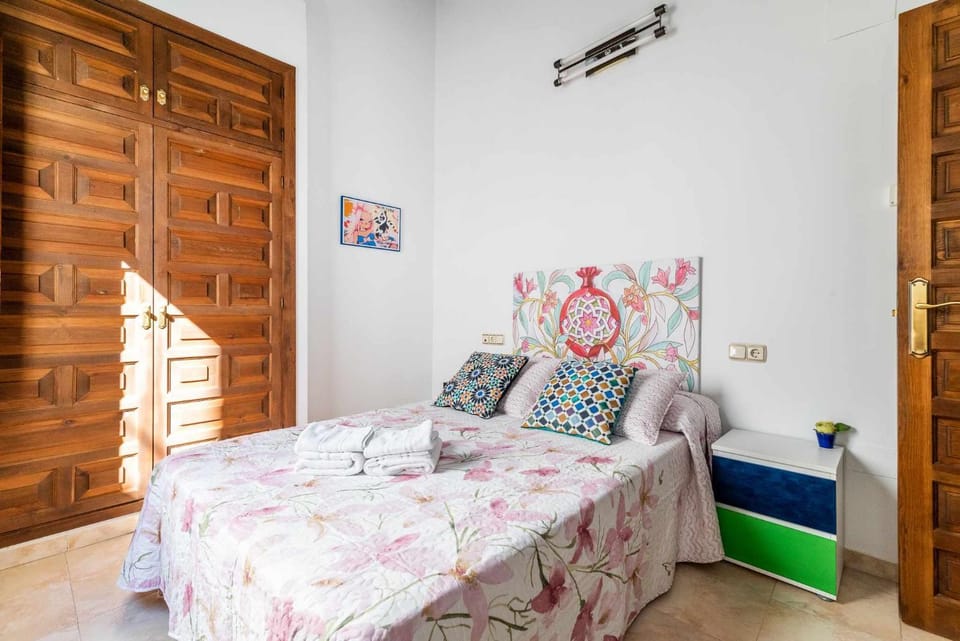 Bed, Bedroom, wardrobe