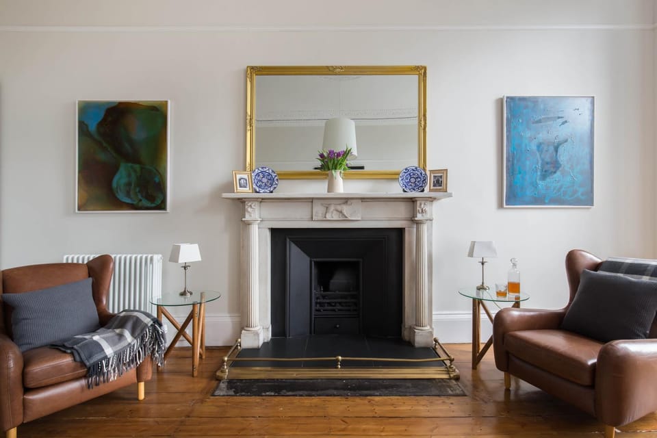 Living room, Decorative detail, Seating area, flat iron