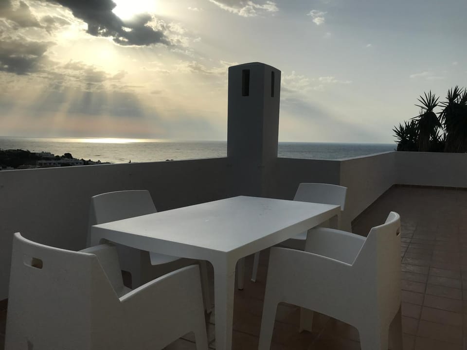 Balcony/Terrace, Sea view, Sunrise