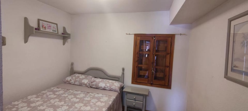 Apartamento MontEsquiBonito Bonito Apartamento en Yésero Apartment in Aragon
