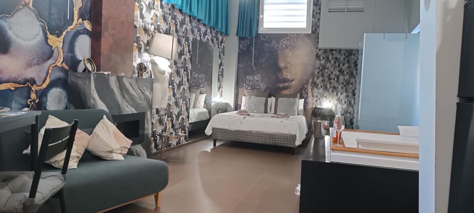 Suite Luxurya Apartment in Bari