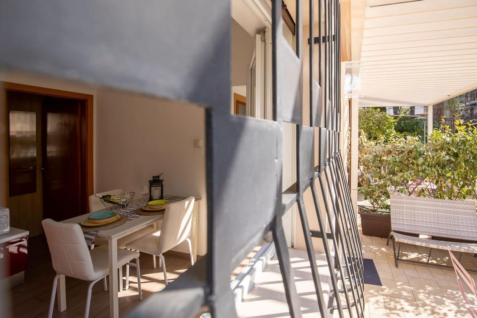 Patio, Balcony/Terrace, Dining area