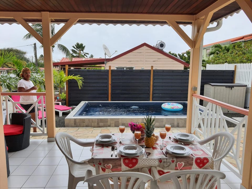 Patio, Dining area, Swimming pool