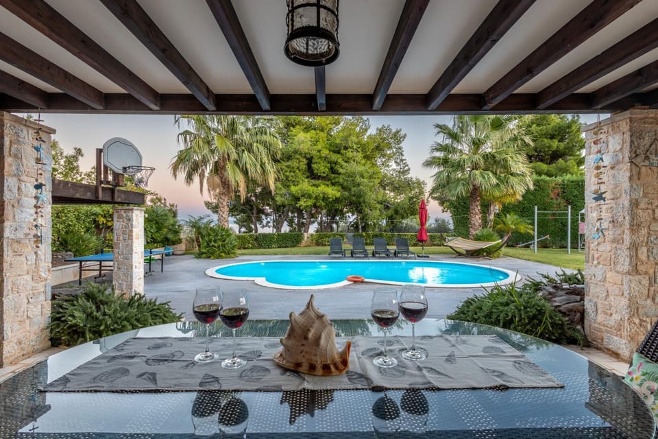 Balcony/Terrace, Pool view