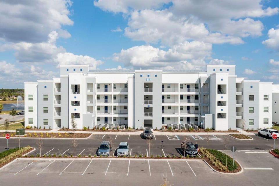 Gorgeous 2Bd Apto Close to Disney @ Storey Lake 404 3191 House in Kissimmee