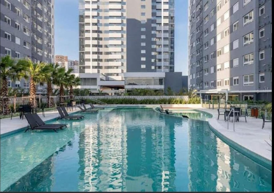 Swimming pool, Swimming pool