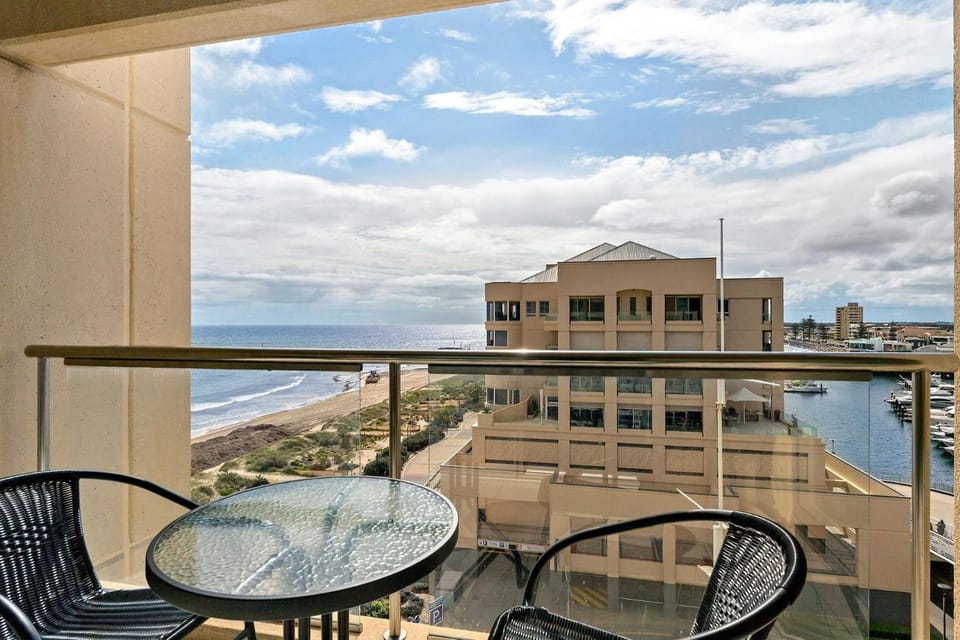 Belle Escapes - Wine Down at The Pier Apartment in Adelaide