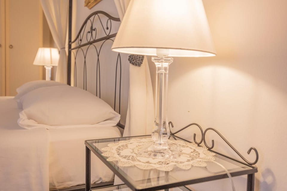 Decorative detail, Bedroom