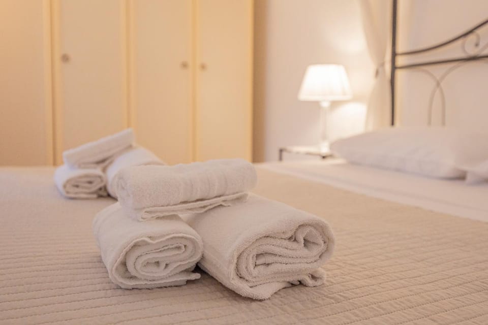 Bed, Decorative detail