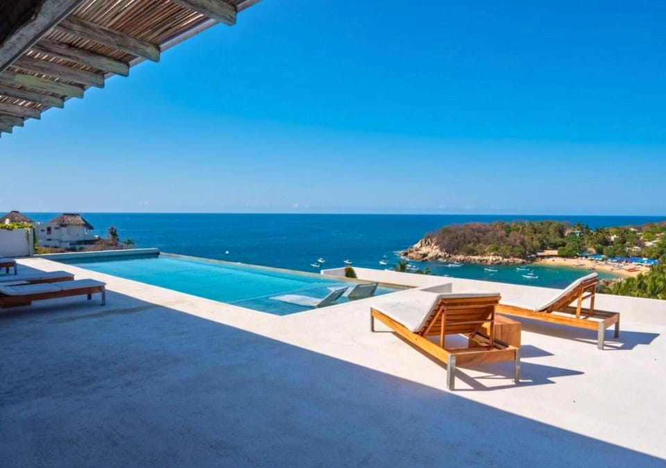 Patio, Nearby landmark, Day, Natural landscape, Beach, Pool view, Sea view, Swimming pool, Swimming pool, sunbed