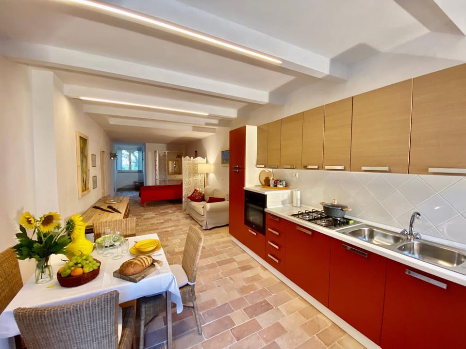 Kitchen or kitchenette, Living room, Dining area