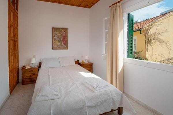 Alekos House Apartment in Peloponnese, Western Greece and the Ionian