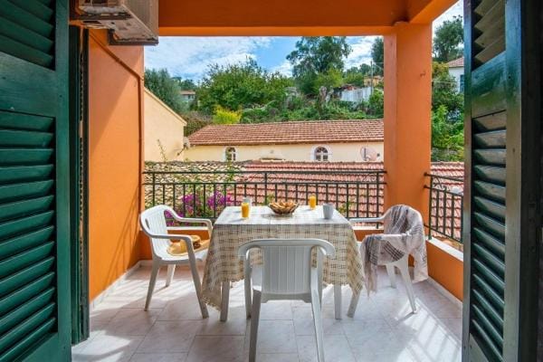 Alekos House Apartment in Peloponnese, Western Greece and the Ionian