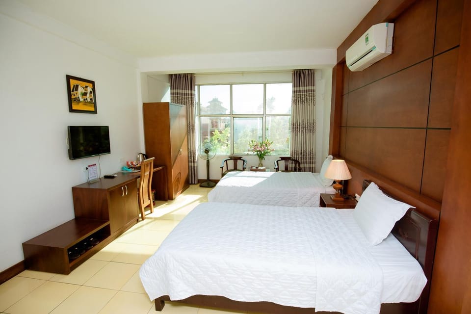 Viet Huong Hotel Bed and Breakfast in Laos