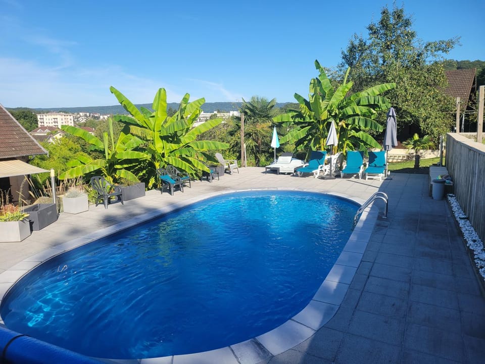 Day, Pool view, Swimming pool, Swimming pool, sunbed