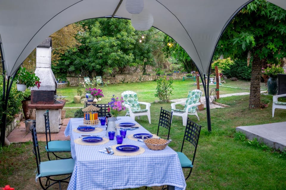 Garden, Dining area, Garden view