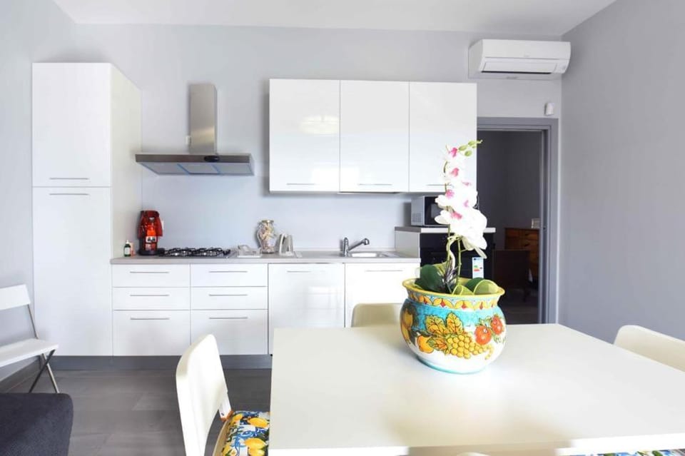 Villa Ida - Free private Parking Apartment in Campania
