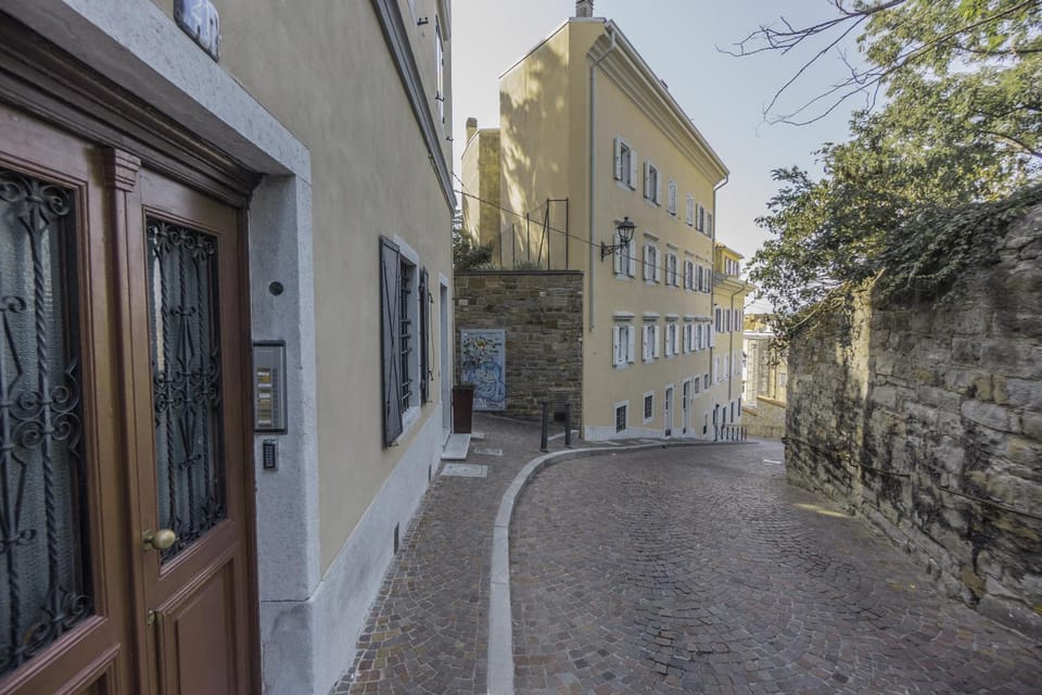 Property building, Neighbourhood, Street view