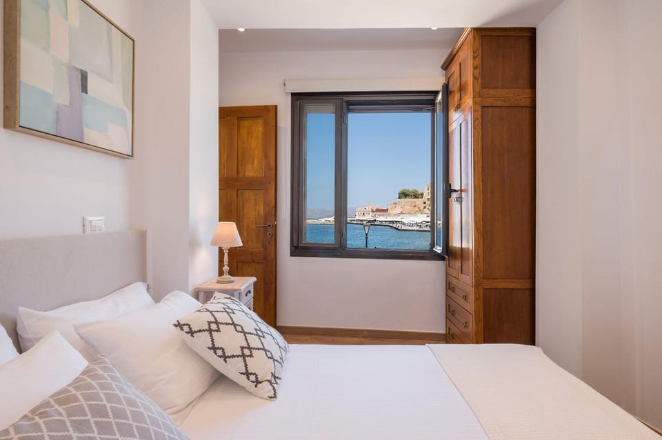 Bed, Photo of the whole room, Bedroom, Sea view