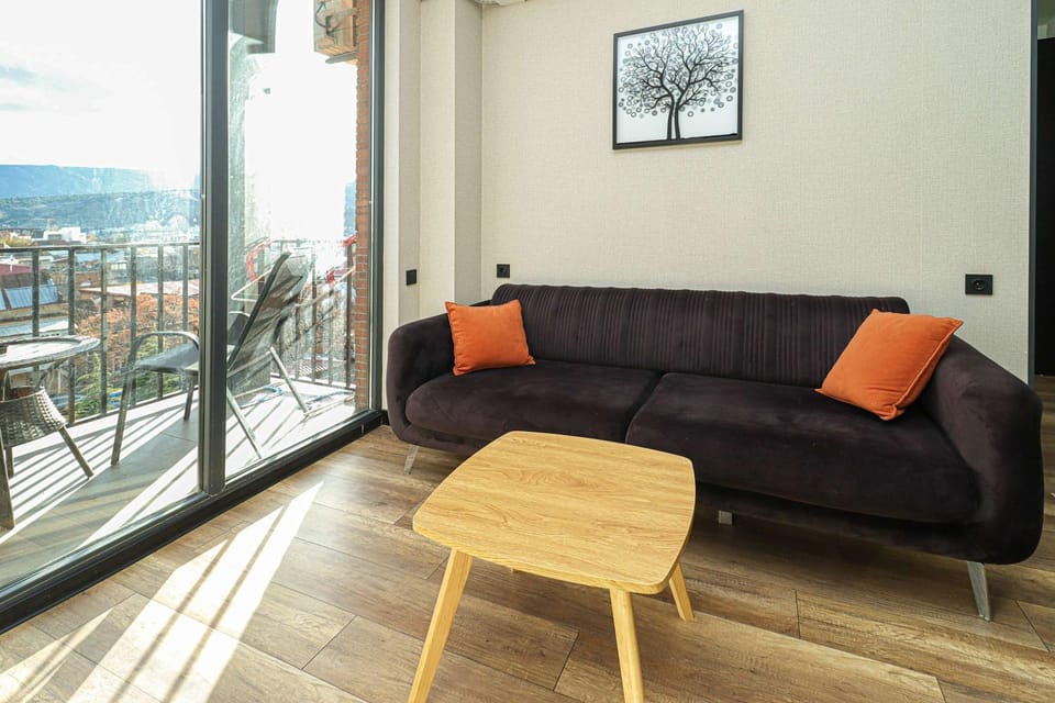 Luxurious 3BR Apartment W Stunning views Apartment in Tbilisi, Georgia