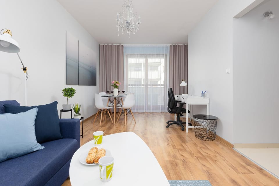 Communal lounge/ TV room, Living room, Seating area, Dining area
