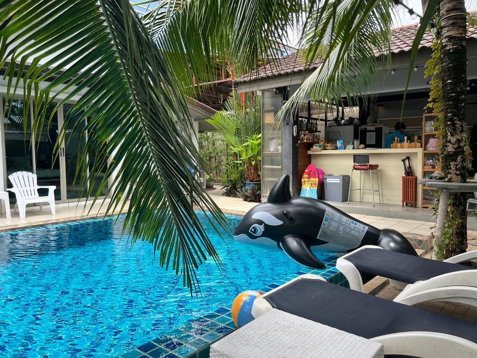 Property building, Day, Seating area, Swimming pool, sunbed