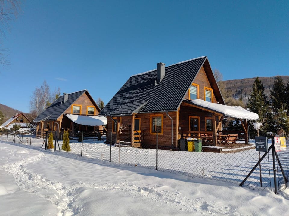 Property building, Day, Mountain view