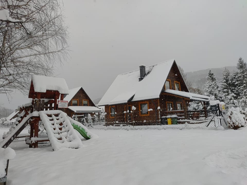 Property building, Winter