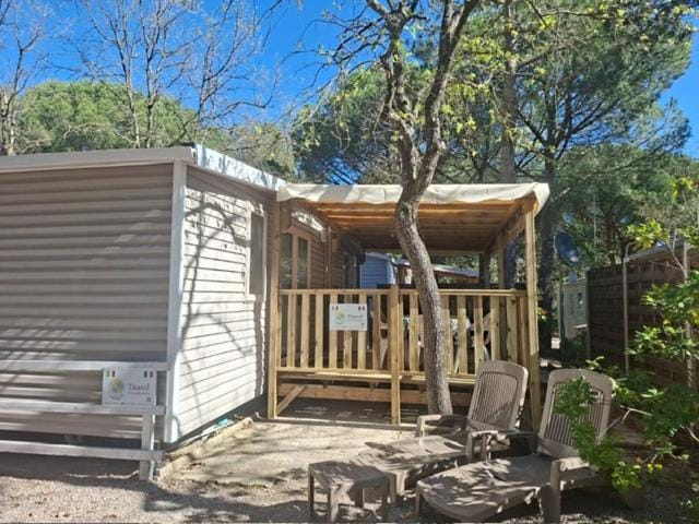 Mobile home 6-pers Camping Leï Suves-Côtes d'Azur-including airco Campground/ 
RV Resort in Roquebrune-sur-Argens