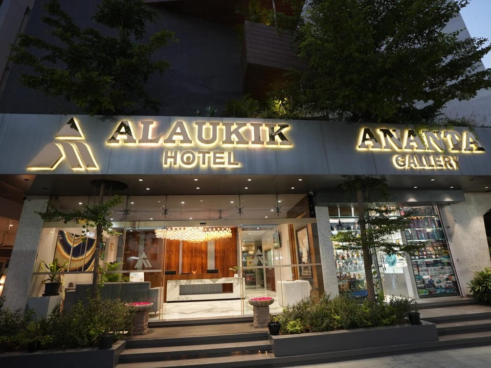 Property building, Facade/entrance, Street view
