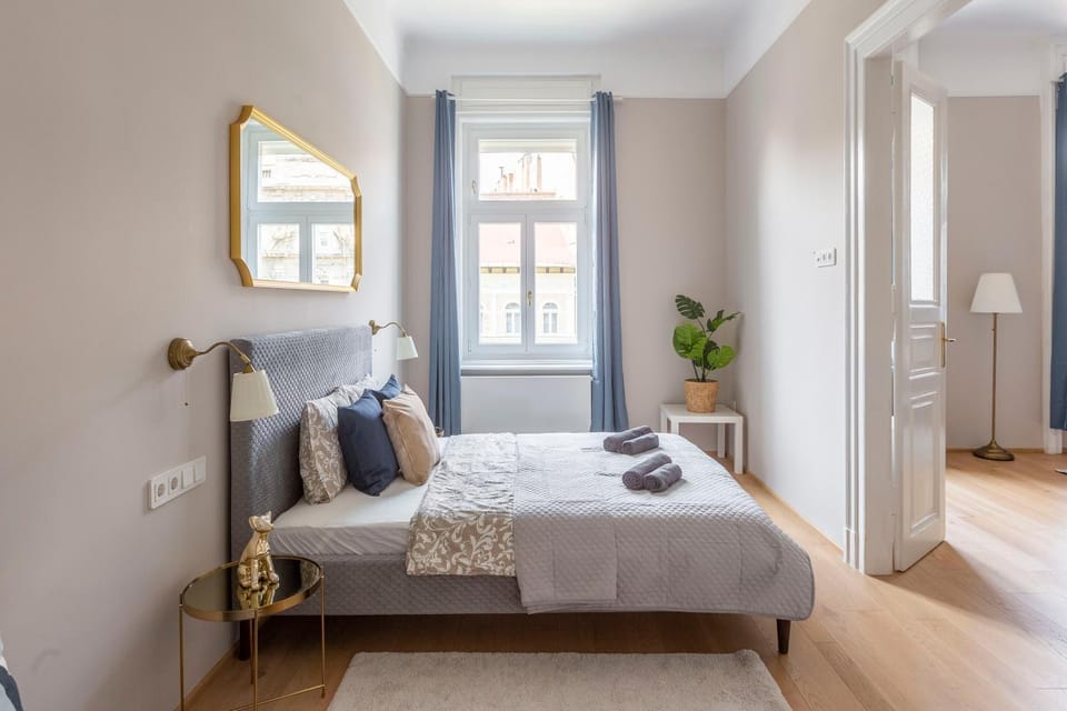 Bed, Photo of the whole room, Bedroom, towels, wardrobe