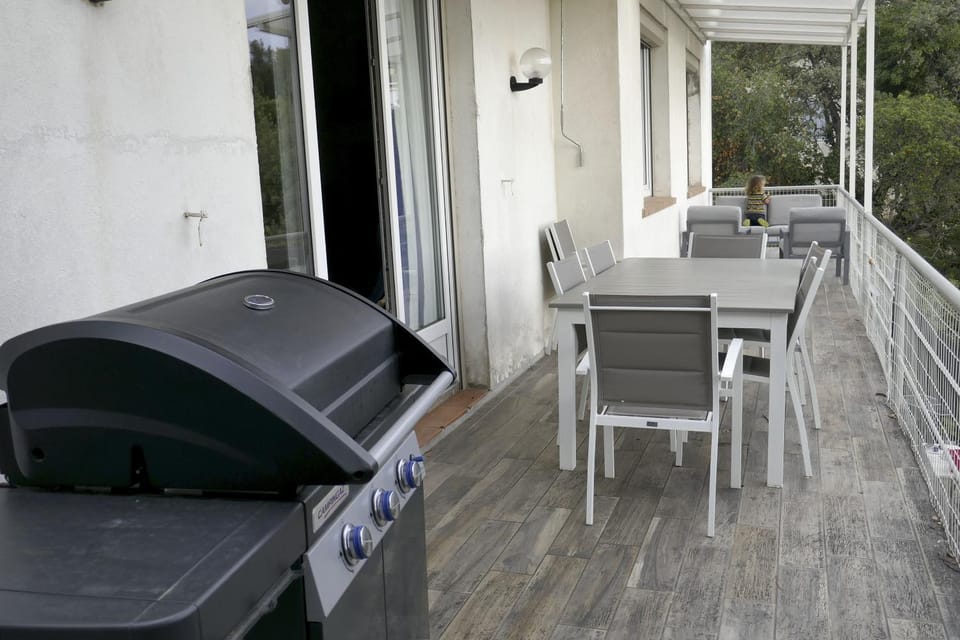 BBQ facilities, Balcony/Terrace