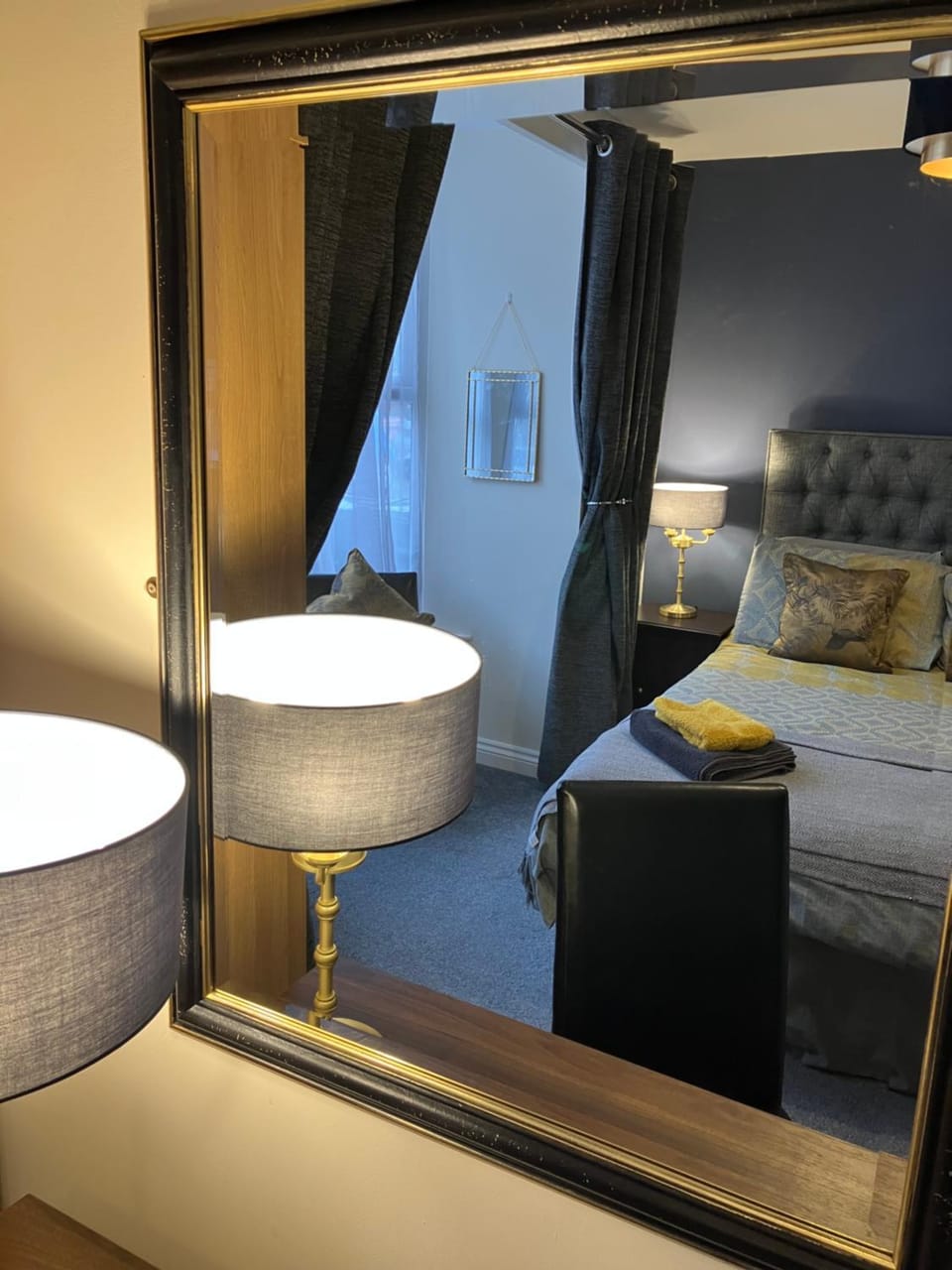 THE PROMENADE SUITE - 2 min walk to the lovely beach front promernade of llandudno Apartment in Llandudno