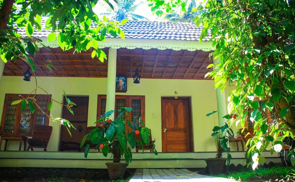 Green Court Cottages Bed and Breakfast in Kerala