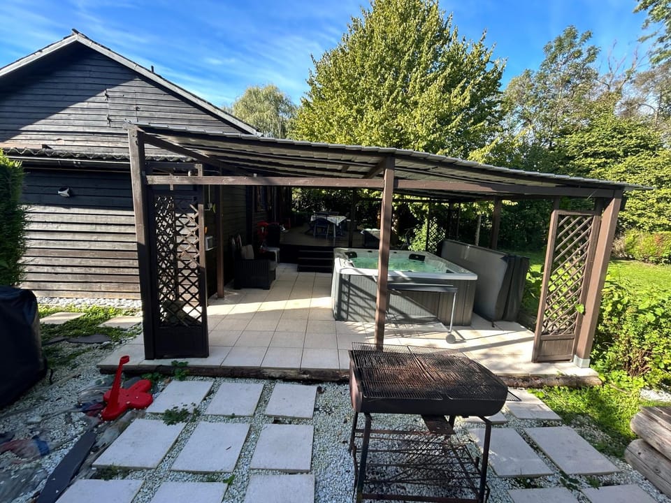 Patio, Day, BBQ facilities, Garden, Spa and wellness centre/facilities, Garden view