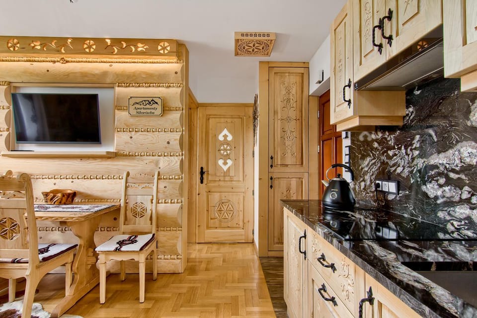 TV and multimedia, Kitchen or kitchenette