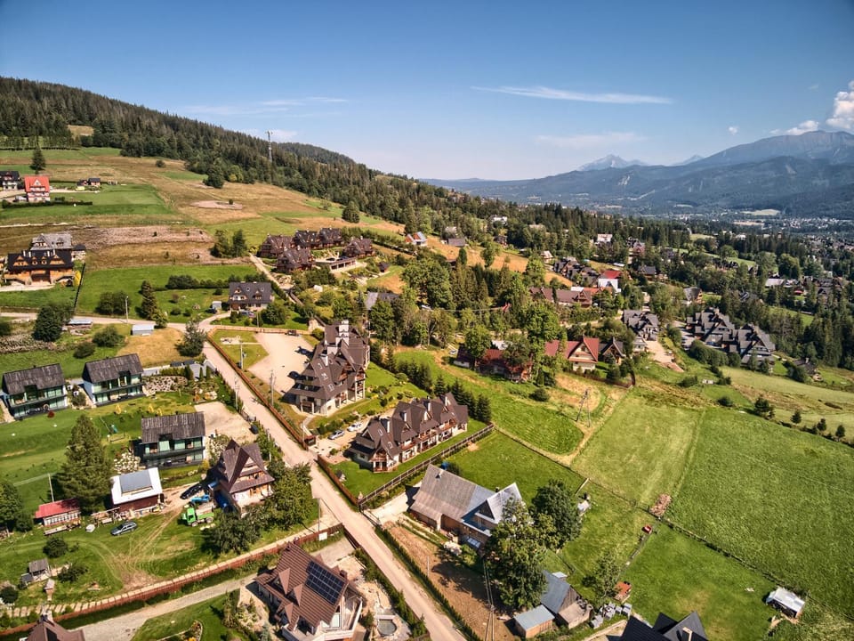 Property building, Day, Natural landscape, Mountain view