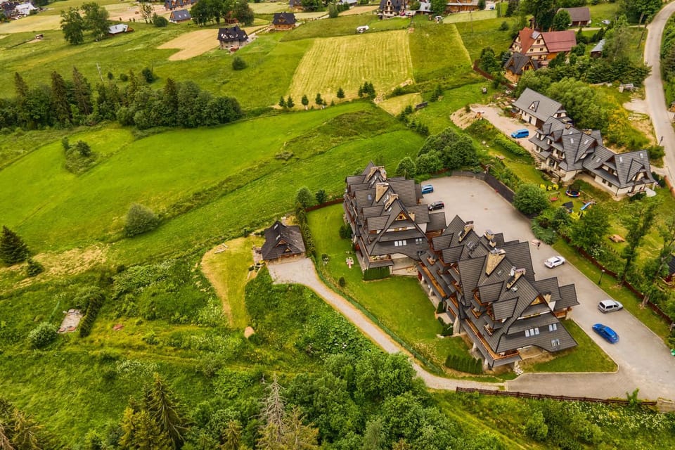 Property building, Neighbourhood, Bird's eye view