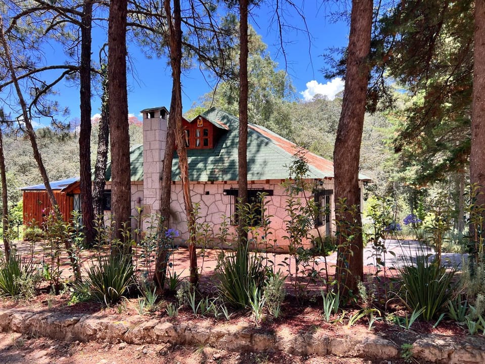 Cabañas El Principio y Spa en Huasca de Ocampo Campground/ 
RV Resort in Hidalgo, Mexico