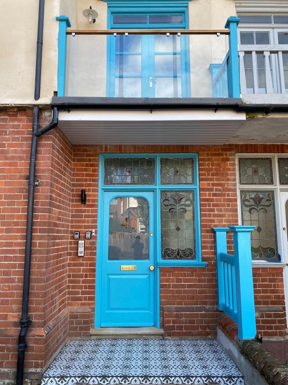 Facade/entrance