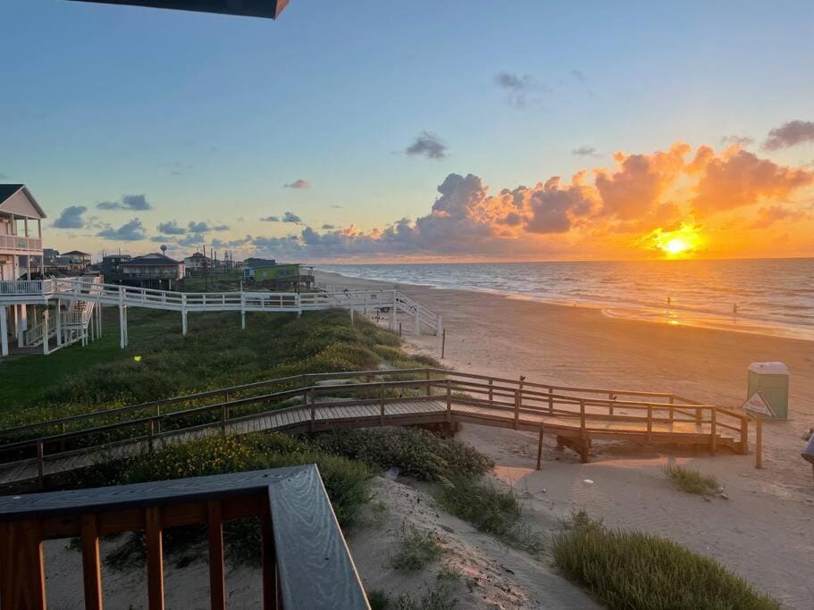 Day, Natural landscape, Beach, Sea view, Sunrise
