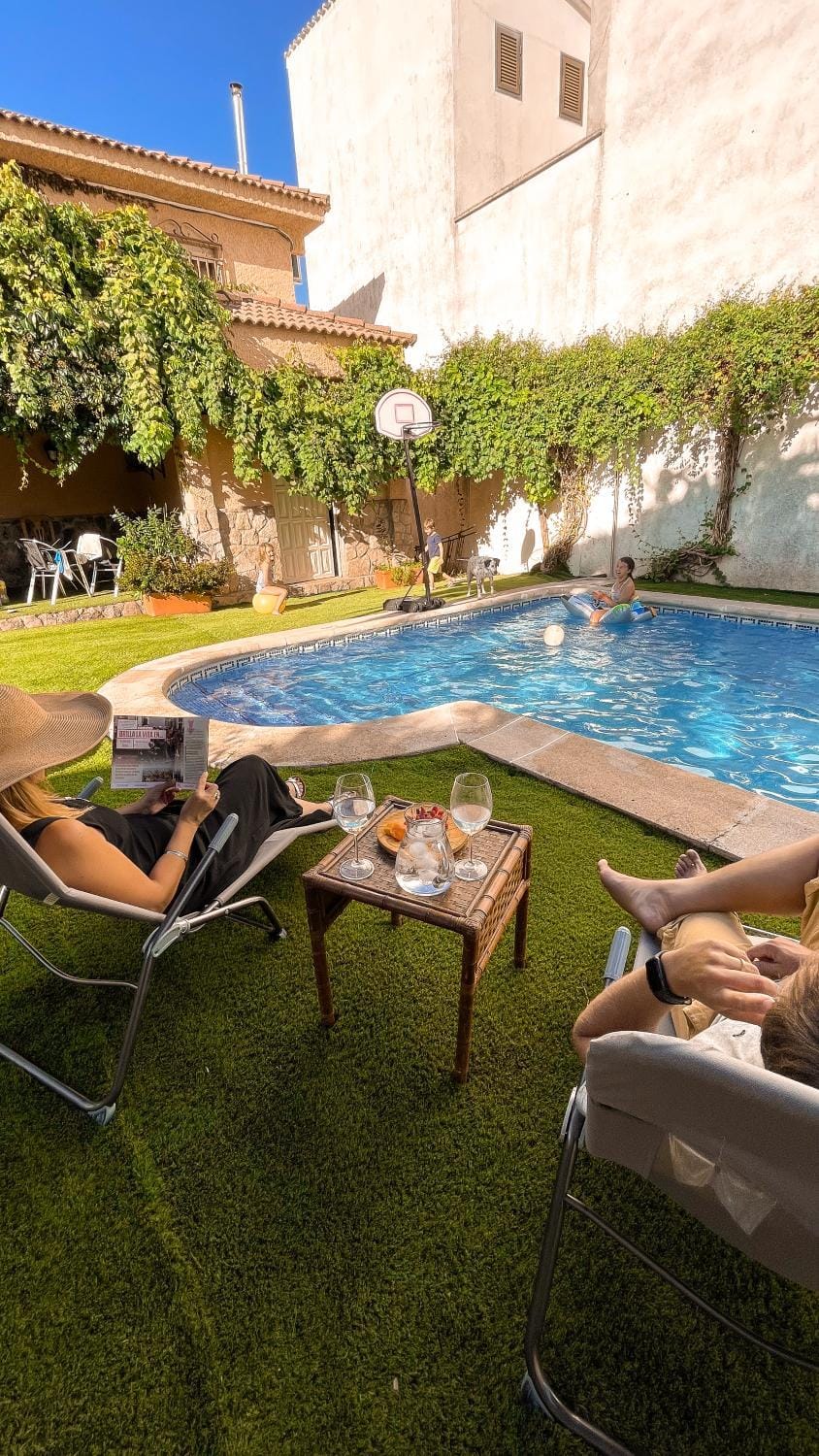 Pool view, Swimming pool