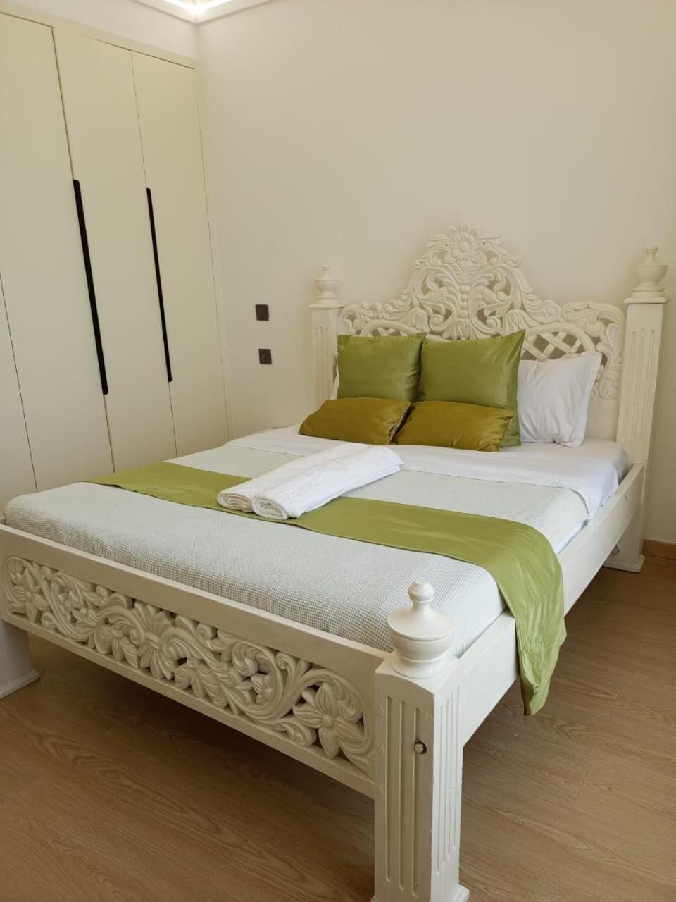 Bed, Bedroom, wardrobe
