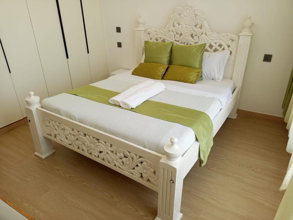Bed, Bedroom, wardrobe