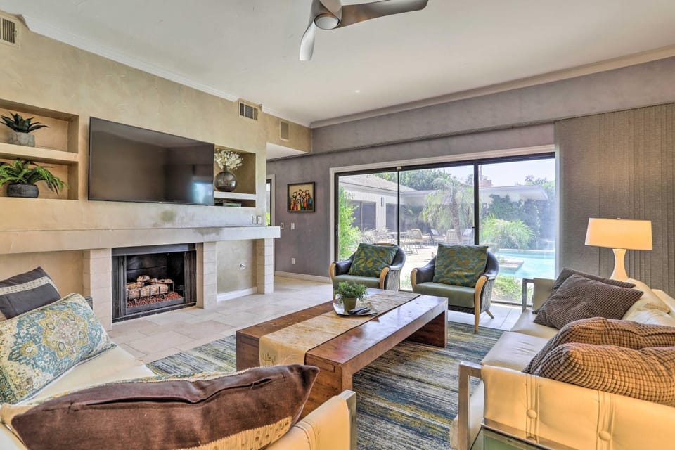 Pool, Grill and Game Room Bermuda Dunes Oasis House in Bermuda Dunes