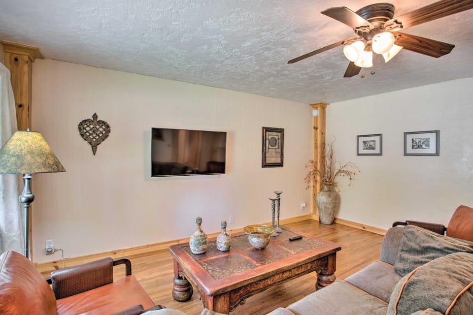 Well-Appointed Fruita Townhome: Hike & Bike Nearby House in Fruita