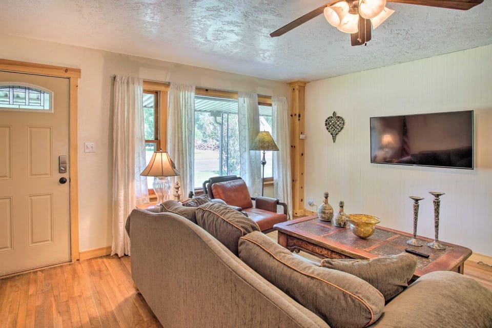 Well-Appointed Fruita Townhome: Hike & Bike Nearby House in Fruita