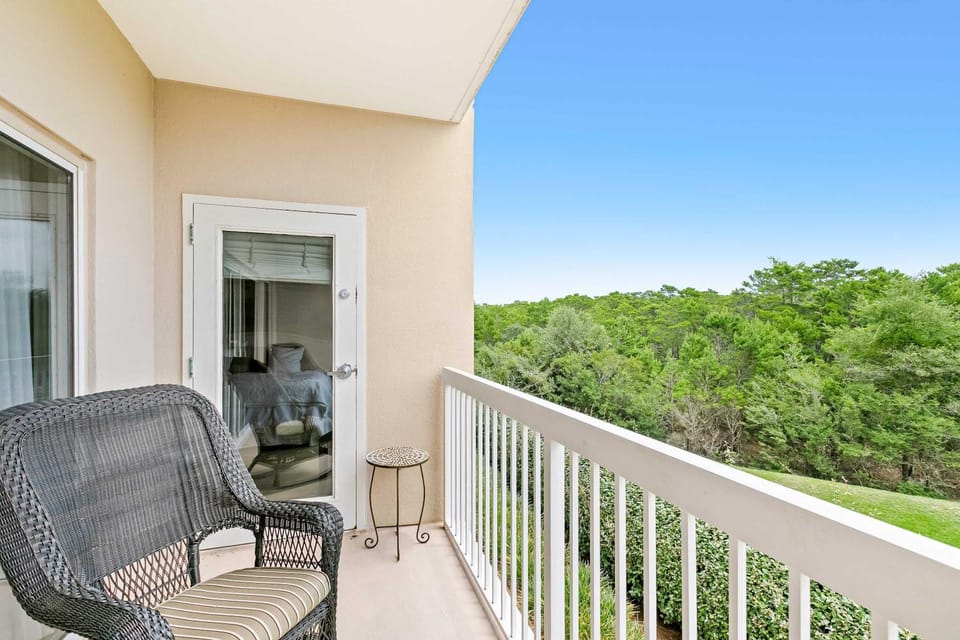TOPS'L Summit 207B Apartment in Miramar Beach