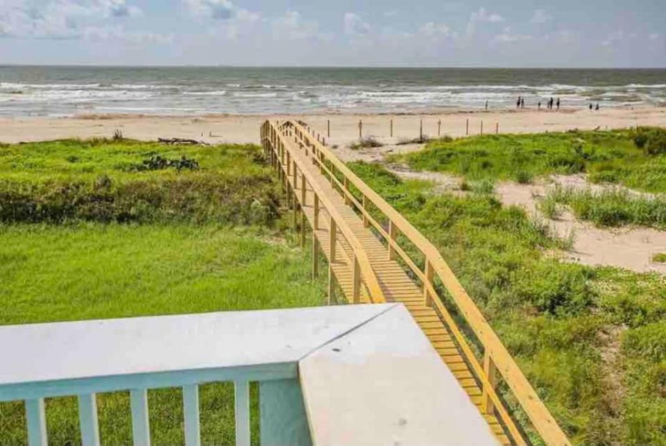 Nearby landmark, Day, Beach, Sea view